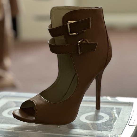 Tan Faux Leather Heels - Picture 2 of 5